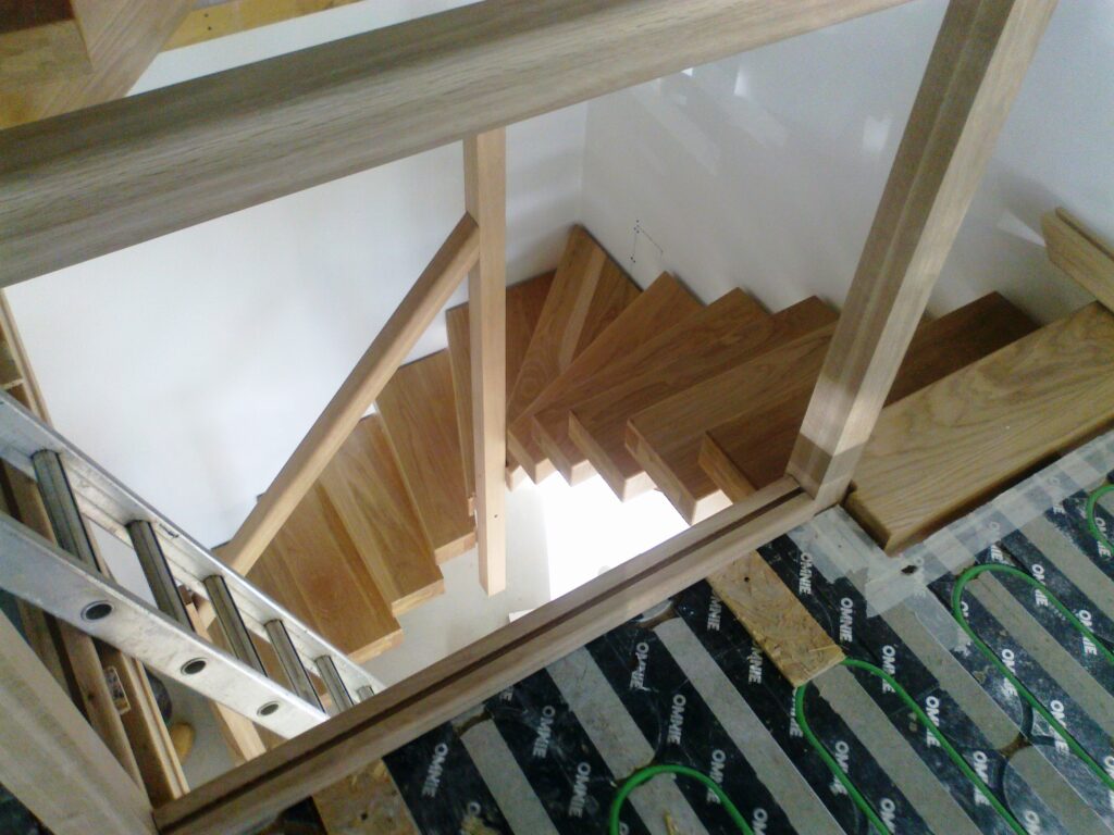 construction of open riser staircase